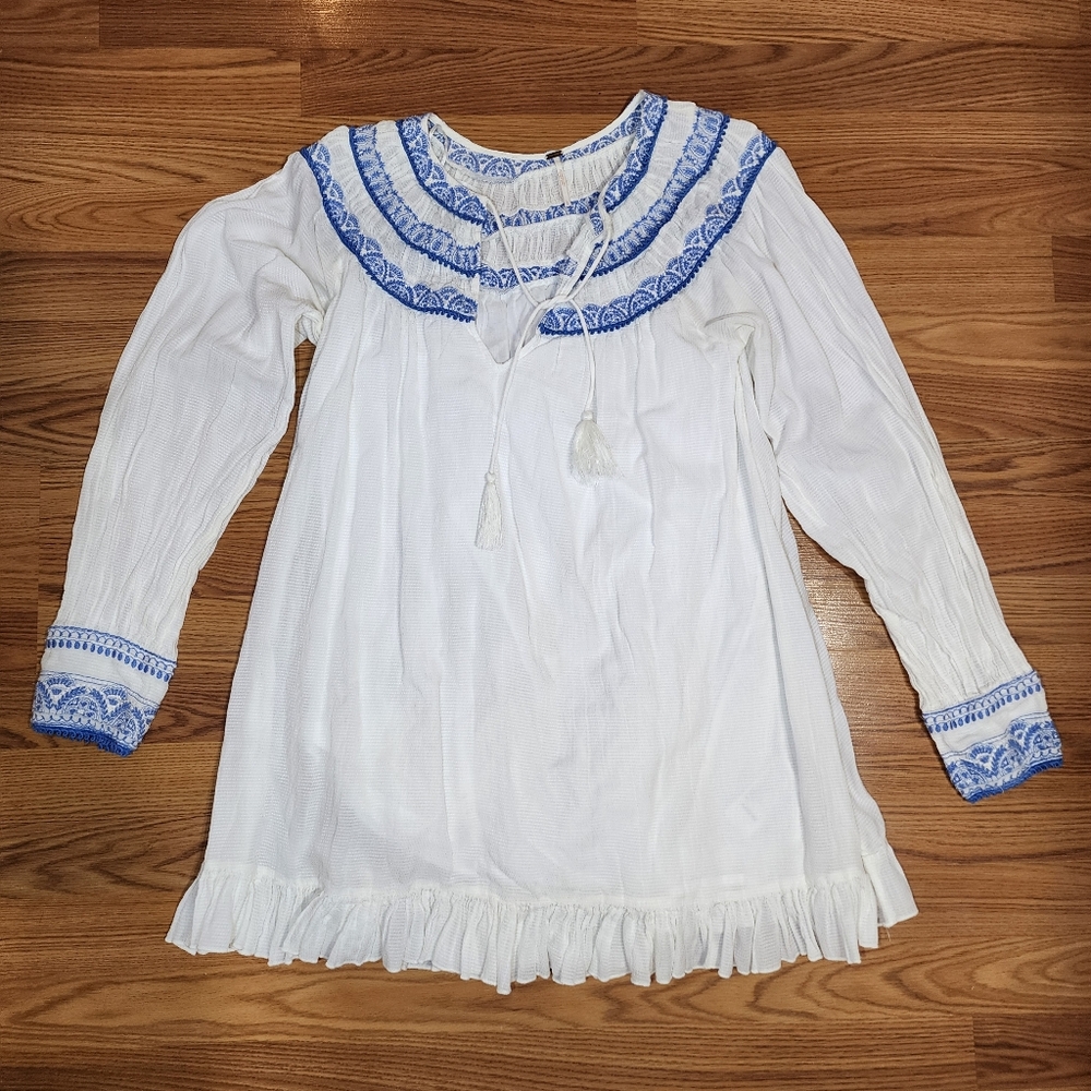 Free People Erin Embroidered Smocked Mini Dress Size Large White and Blue - Picture 2 of 16